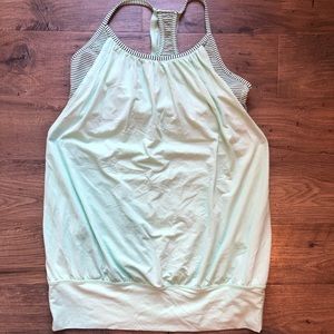Lululemon top size 10